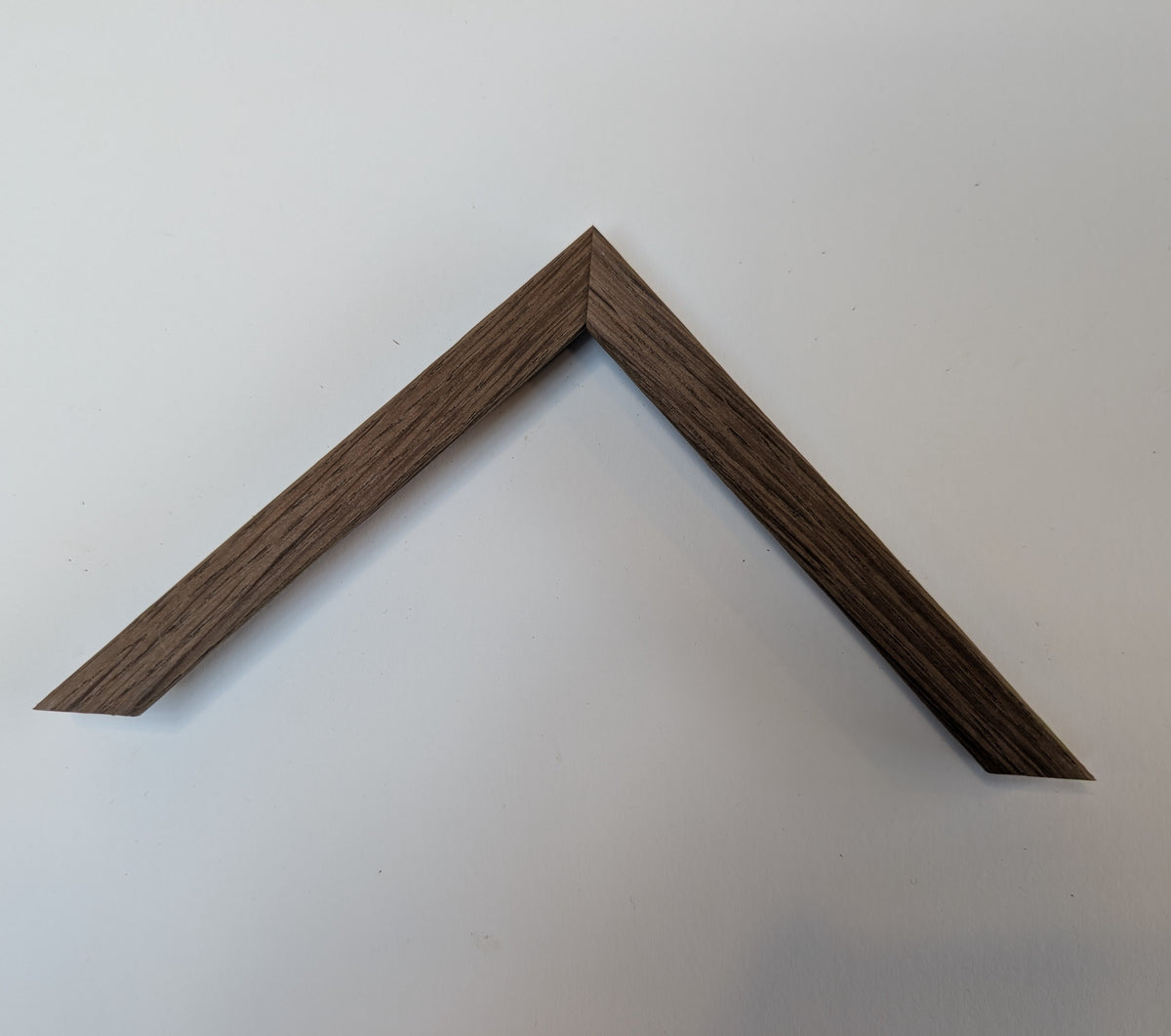 Moulding 107 (15x15), Walnut