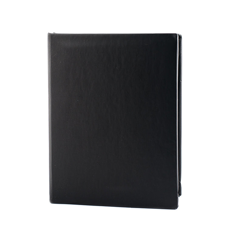 Fotoalbum by ADJ i hårdt omslag og med lommer. Har plads til 40 styk 10 x 15 billeder.