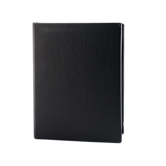 Fotoalbum by ADJ i hårdt omslag og med lommer. Har plads til 40 styk 10 x 15 billeder.